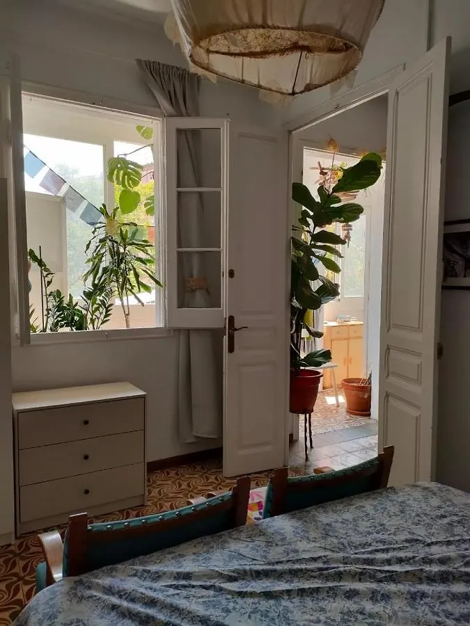 Pequeno Y Encantador Oasis En Barcelona Apartment