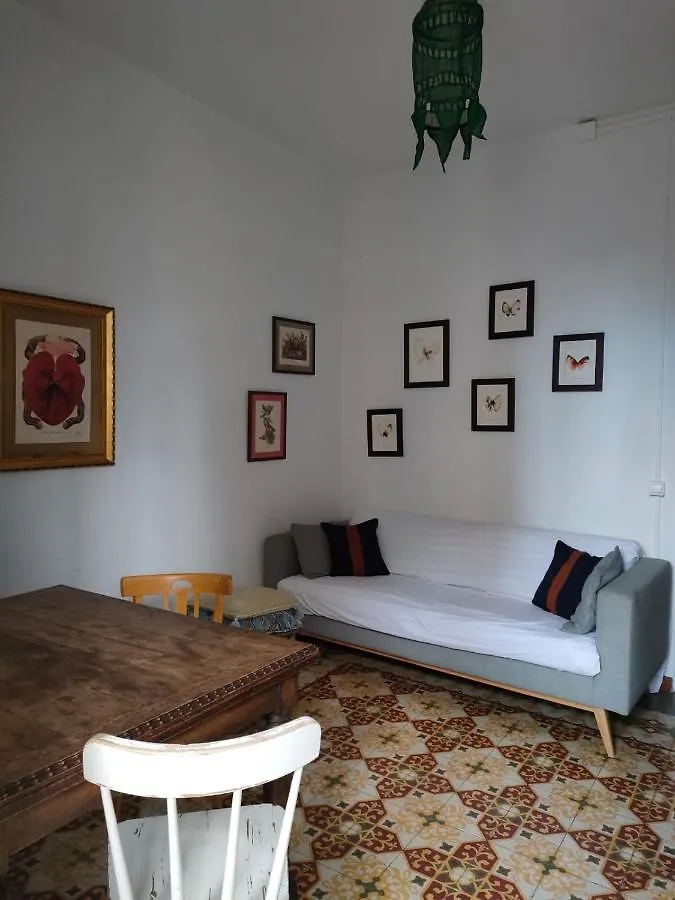Pequeno Y Encantador Oasis En Barcelona Apartment